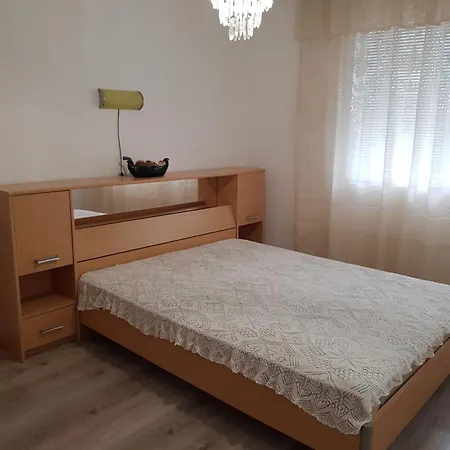 Megi Apartament