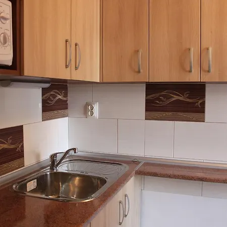 Апартамент Megi Созопол